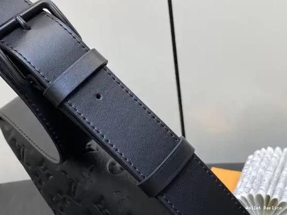 Affordable Moon LOUIS VUITTON Crossbody 0604